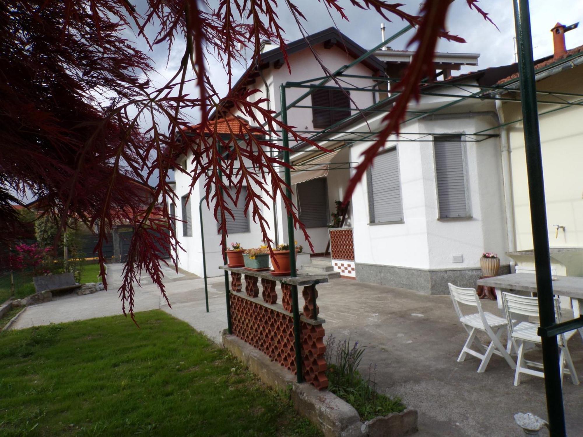 Casa Vacanze Terra Di Mezzo 인보리오인페리오레 외부 사진