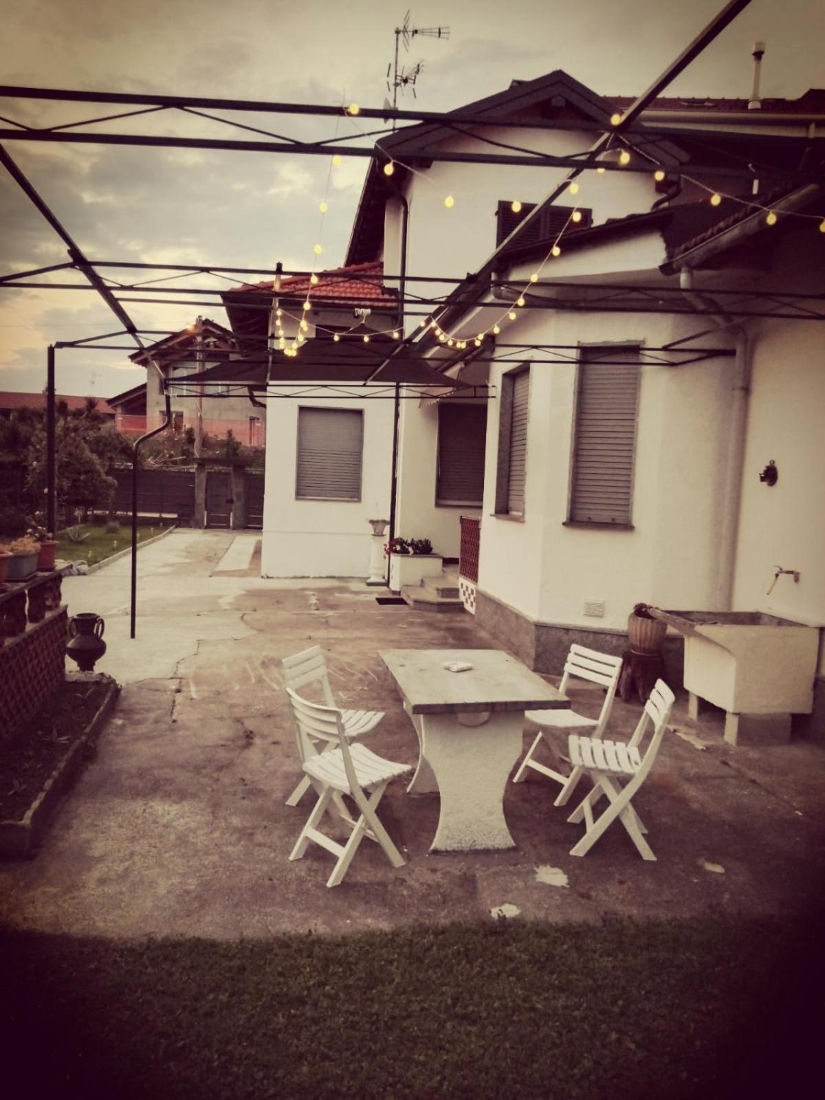 Casa Vacanze Terra Di Mezzo 인보리오인페리오레 외부 사진